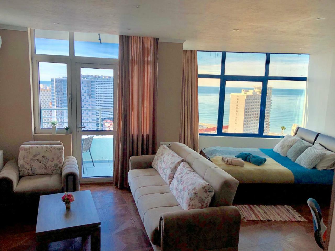 Cozy Bright Apartment With Amazing Sea View Batumi Exterior foto